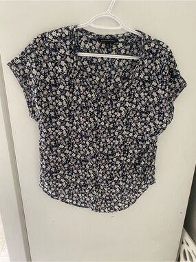 Banana Republic Navy and White Floral Cap-Sleeve Blouse